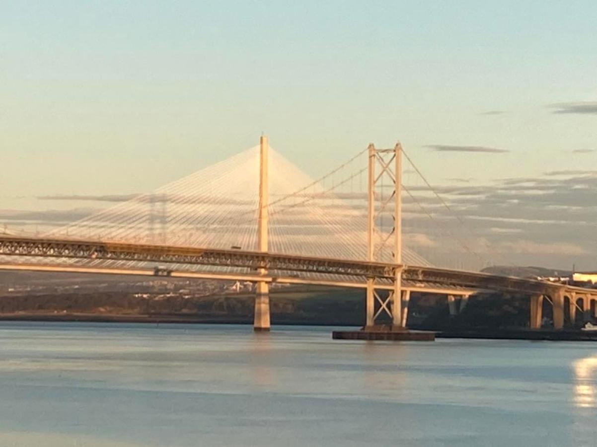 Forth Reflections Self Catering South Queensferry Екстериор снимка