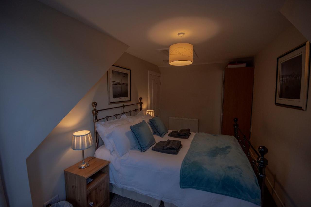 Forth Reflections Self Catering South Queensferry Екстериор снимка