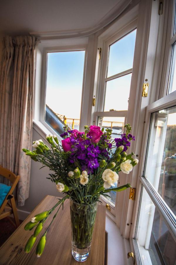 Forth Reflections Self Catering South Queensferry Екстериор снимка